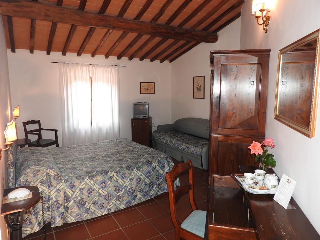 Relais Borgo Di Toiano Guest House Совичиле Екстериор снимка